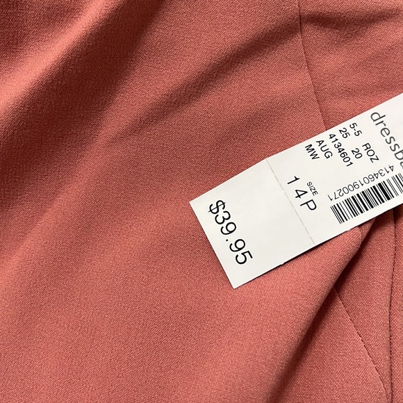 Salmon color pants - Picture 2 of 2